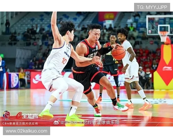 贺希宁30分助深圳豪取十五连胜